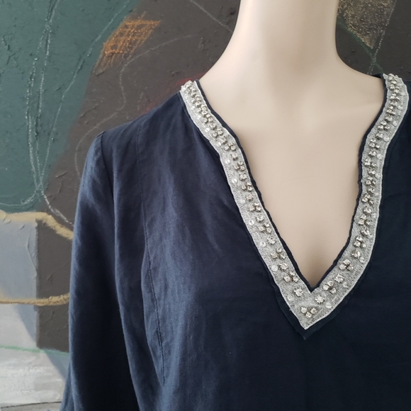 Malvin | Linen V-Neck Tunic - Picture 4 of 8